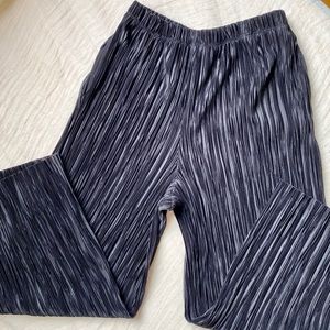 H&M Pleated Ankle Crop Wide Leg Pants with pockets